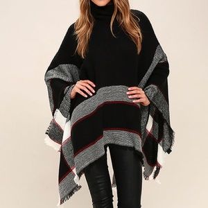 Lulus Poncho NWT
